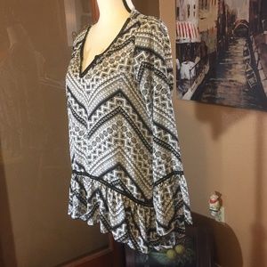 About Girl black white balloon sleeve peasant top